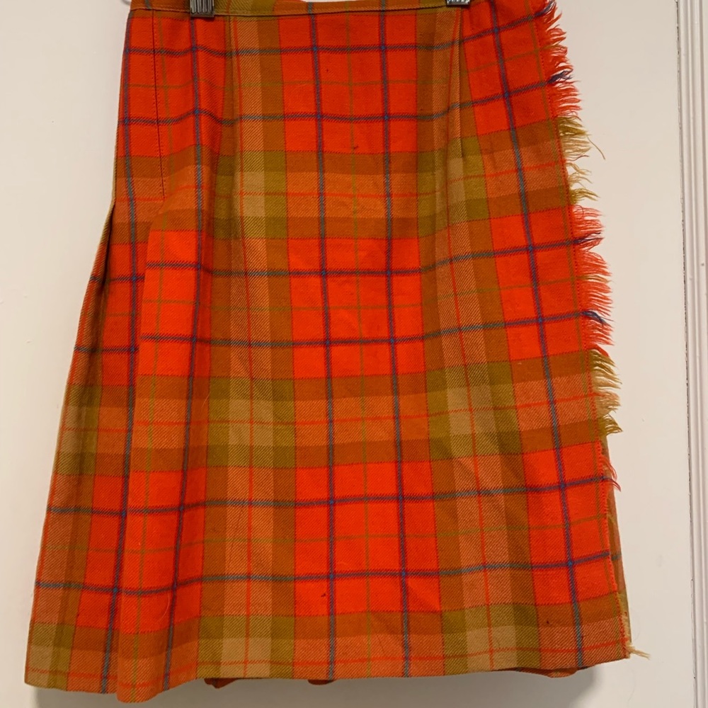 Vintage orange plaid mini skirt!